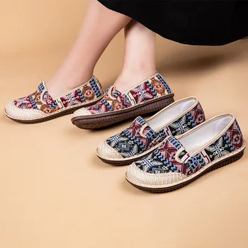 2023 Новая модная женская обувь из вышитого льна в этническом стиле, дышащие уличные повседневные тапочки, обувь для женщин