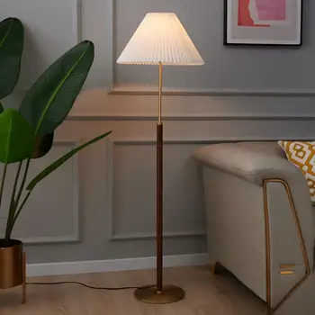 Современный светодиодный деревянный торшер Художественный плиссированный торшер для гостиной спальни бара Гостиничного декора Американская прикроватная лампа