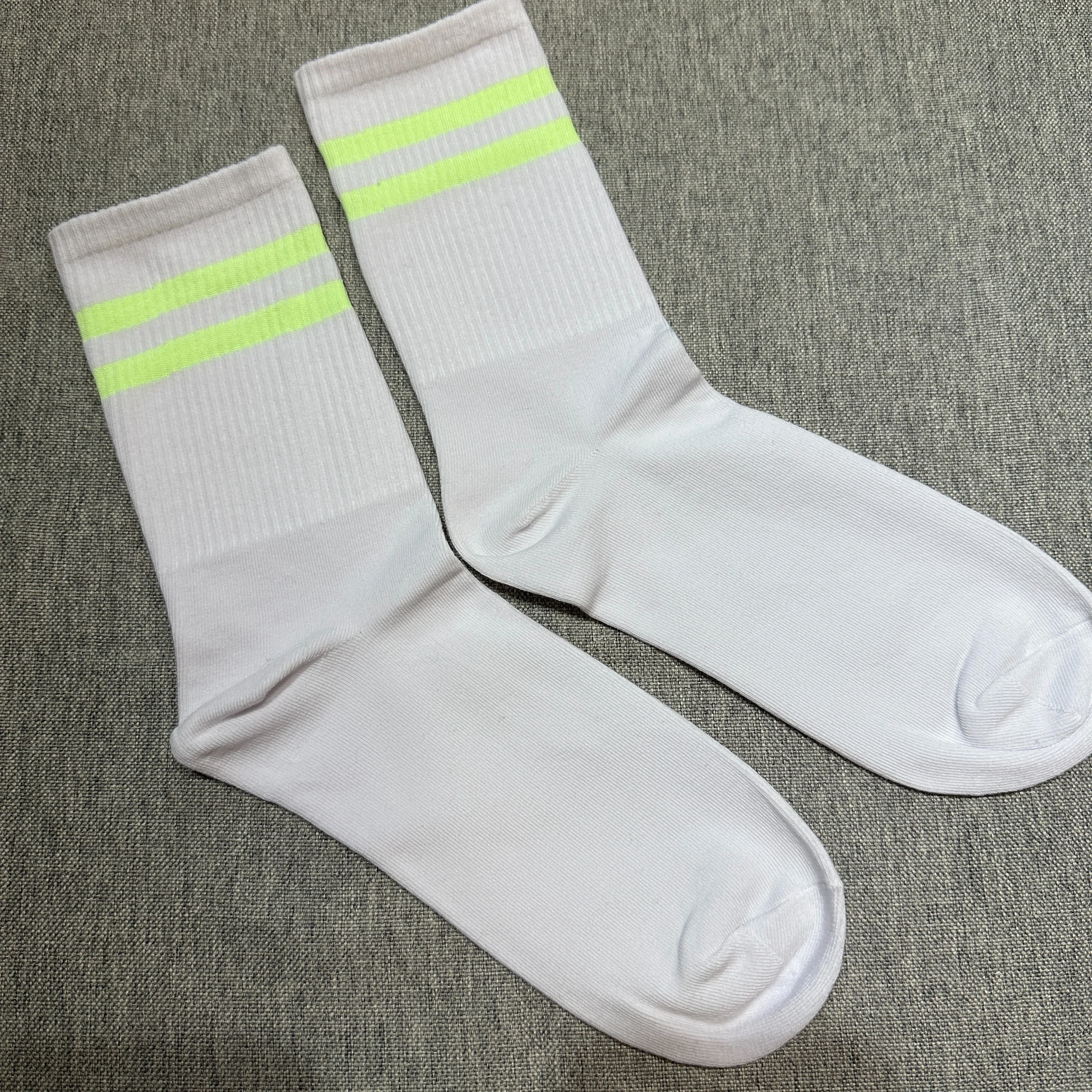 Мужские и женские носки средней длины из чистого хлопка Four Seasons, Влагоотводящие белые чулки, носки с горизонтальной перекладиной, светящийся шелк